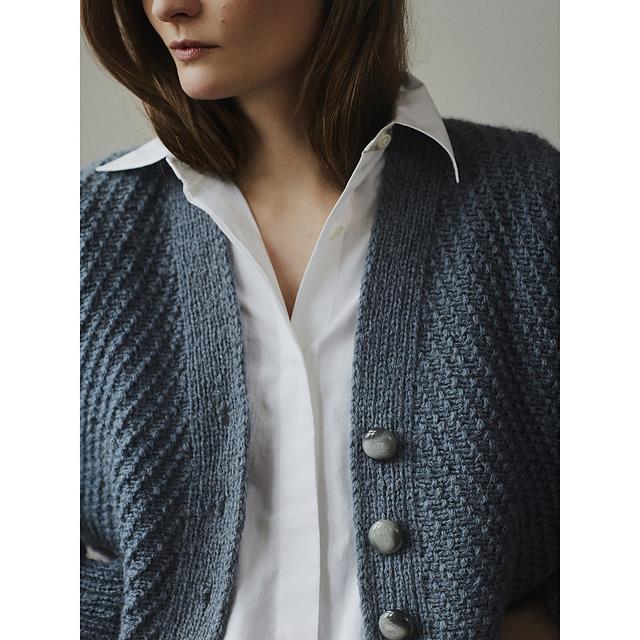 Elendighed Mantle retort Helsinki cardigan designet af Helga Isager