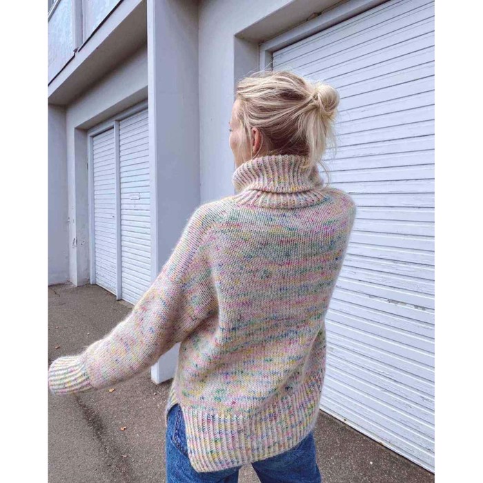 Wednesday Sweater fra PetiteKnit